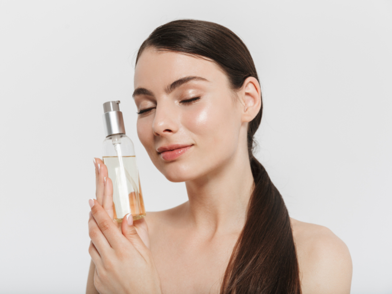 Beragam Cara yang Bisa Anda Lakukan untuk Memaksimalkan Penggunaan Facial Mist Beauty Journal